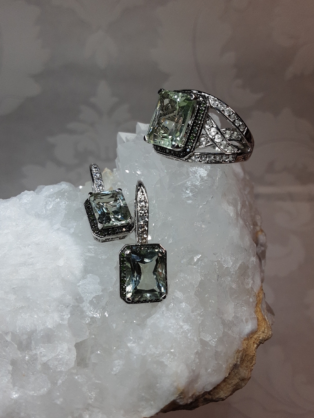 925 Genuine Prasiolite, Green Diamonds And White Topaz Earring And Ring Set.